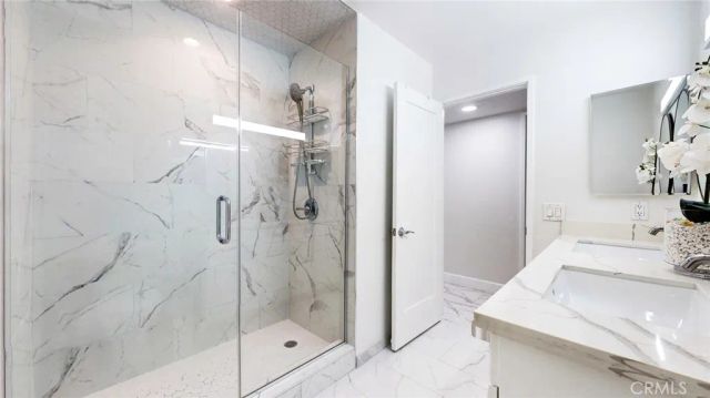 4632 Park Granada 93, Calabasas, CA 91302