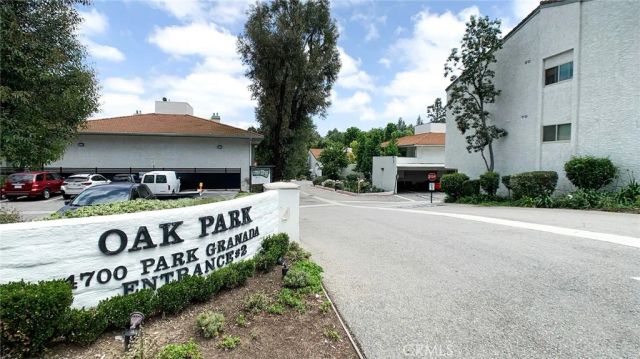 4632 Park Granada 93, Calabasas, CA 91302
