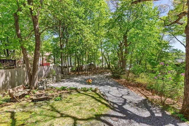 53 Park Ave Ext 53, Arlington, MA 02474