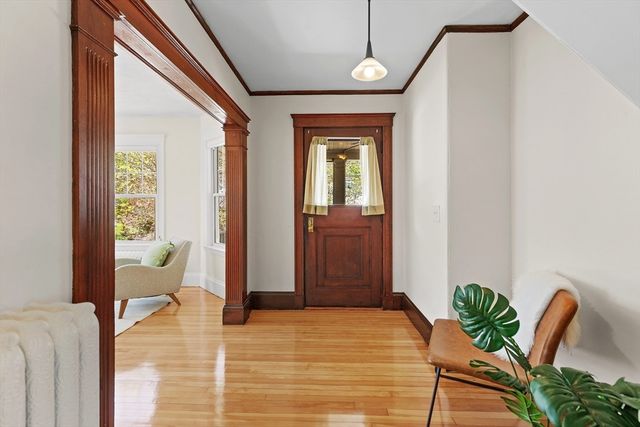 53 Park Ave Ext 53, Arlington, MA 02474