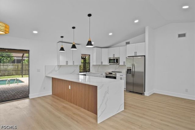 212 SE 4th TER, Cape Coral, FL 33990