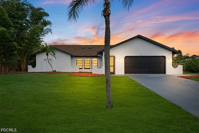 212 SE 4th TER, Cape Coral, FL 33990