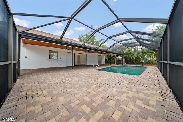 212 SE 4th TER, Cape Coral, FL 33990