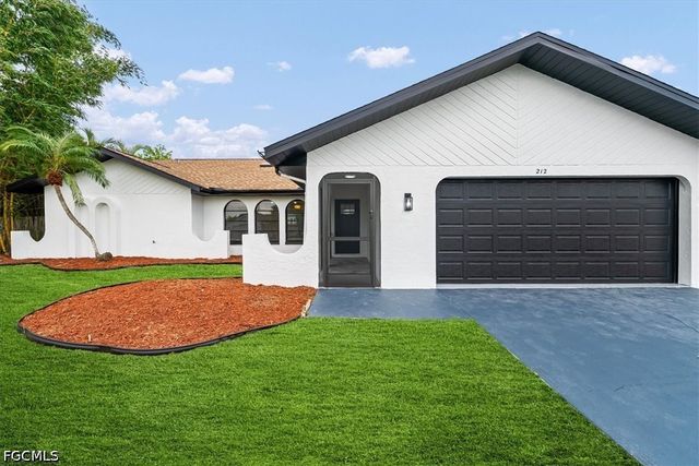 212 SE 4th TER, Cape Coral, FL 33990