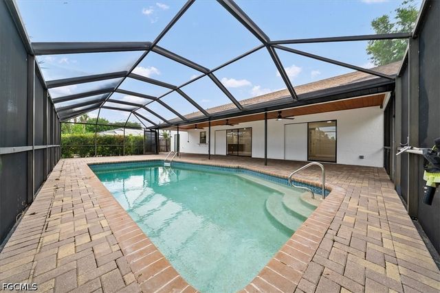 212 SE 4th TER, Cape Coral, FL 33990