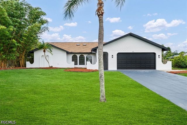 212 SE 4th TER, Cape Coral, FL 33990