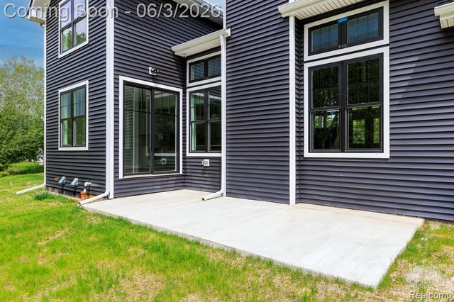 101 Marion Meadows Drive, Howell, MI 48843