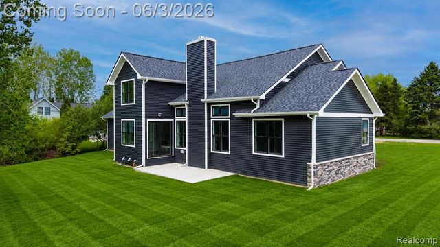 101 Marion Meadows Drive, Howell, MI 48843