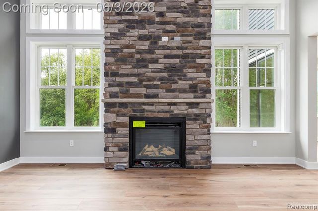 101 Marion Meadows Drive, Howell, MI 48843