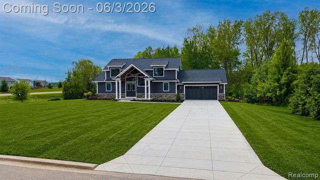 101 Marion Meadows Drive, Howell, MI 48843