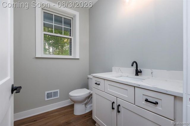 101 Marion Meadows Drive, Howell, MI 48843