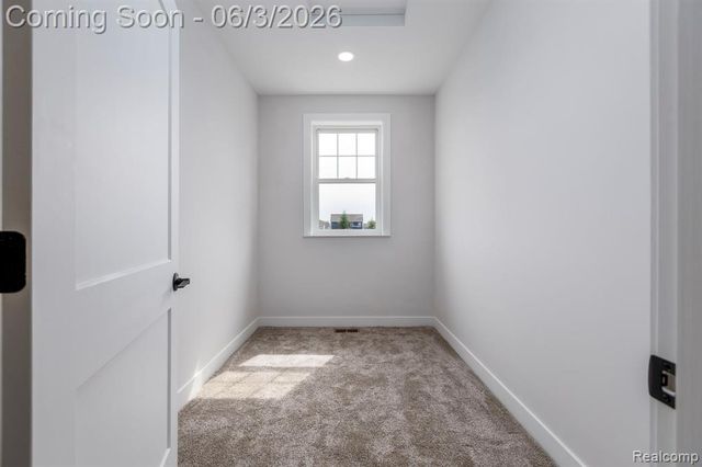 101 Marion Meadows Drive, Howell, MI 48843