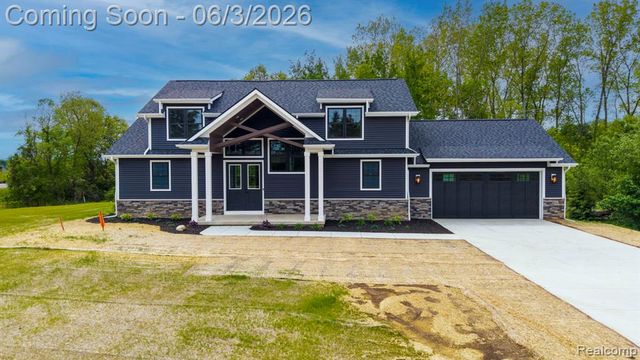 101 Marion Meadows Drive, Howell, MI 48843