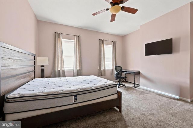 4427 SANSOM ST, Philadelphia, PA 19104