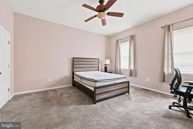 4427 SANSOM ST, Philadelphia, PA 19104