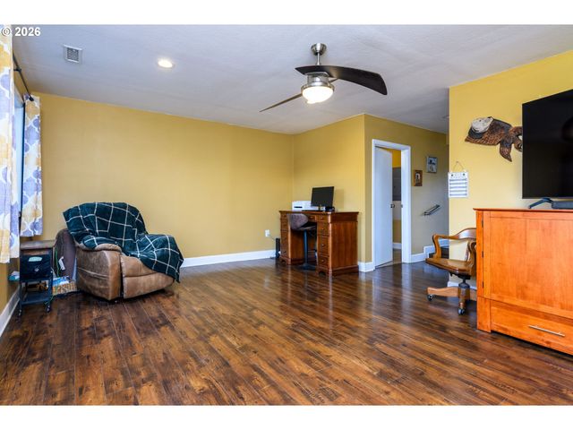 4747 Se CHASE Rd, Gresham, OR 97080