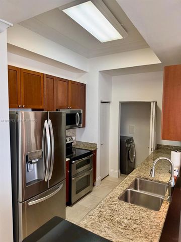 19501 W Country Club Dr TS-05, Aventura, FL 33180