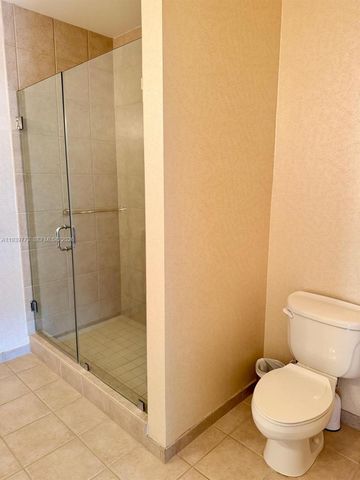 19501 W Country Club Dr TS-05, Aventura, FL 33180