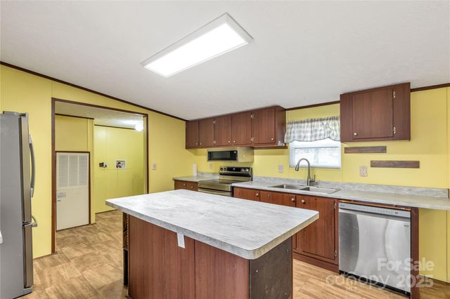 1951 Mcconnells Highway W, Mcconnells, SC 29726