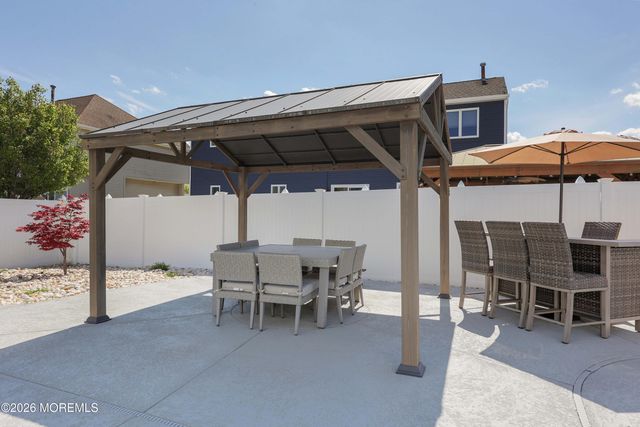 3324 Long Point Drive, Toms River, NJ 08753