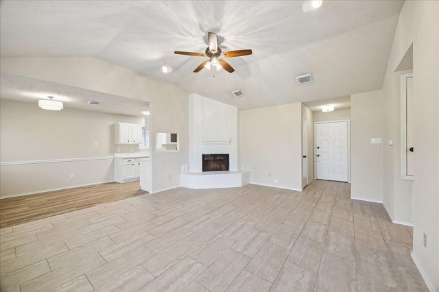 1113 Canyon Springs Drive, La Porte, TX 77571