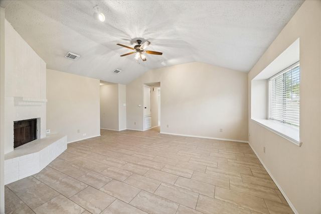 1113 Canyon Springs Drive, La Porte, TX 77571