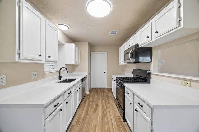 1113 Canyon Springs Drive, La Porte, TX 77571