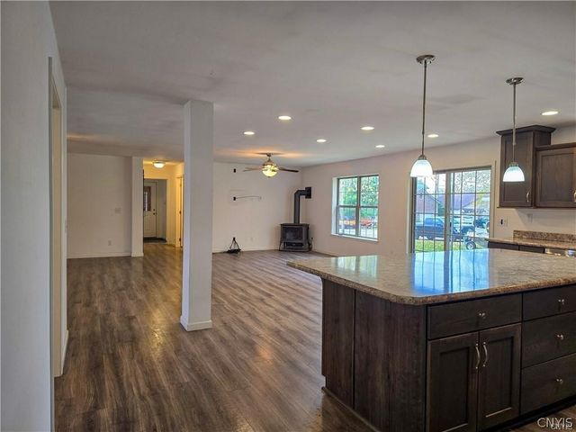 21 Wedgeworth Drive, West Monroe, NY 13167