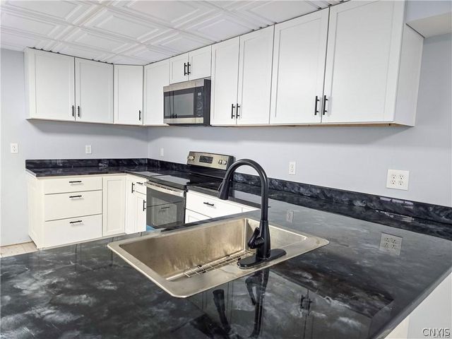 21 Wedgeworth Drive, West Monroe, NY 13167