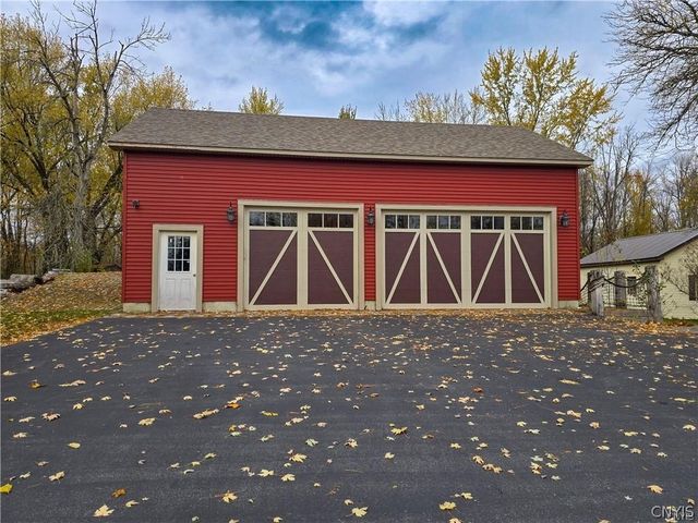 21 Wedgeworth Drive, West Monroe, NY 13167