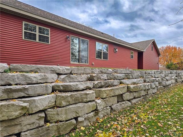 21 Wedgeworth Drive, West Monroe, NY 13167