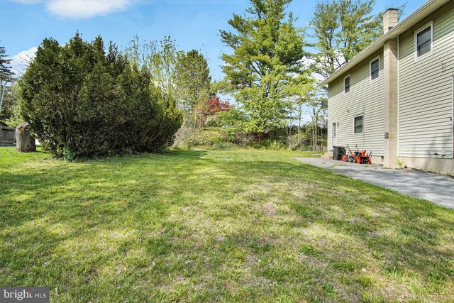 7952 JEFFERSON ST, Hummelstown, PA 17036