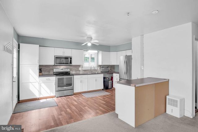 7952 JEFFERSON ST, Hummelstown, PA 17036