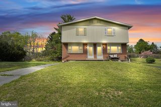 7952 JEFFERSON ST, Hummelstown, PA 17036
