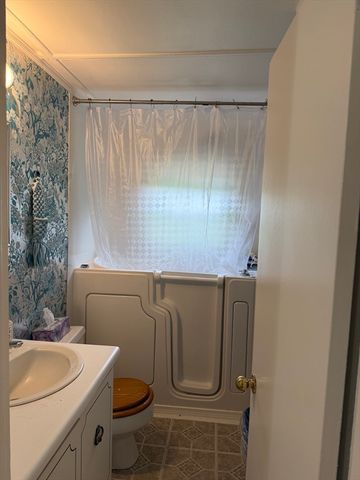 164 North Broadway, Haverhill, MA 01832