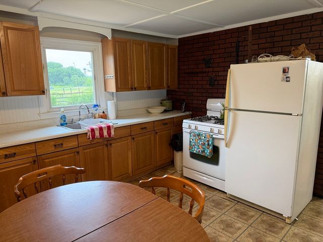 164 North Broadway, Haverhill, MA 01832