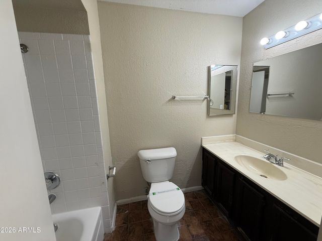 18021 N 40TH Place, Phoenix, AZ 85032