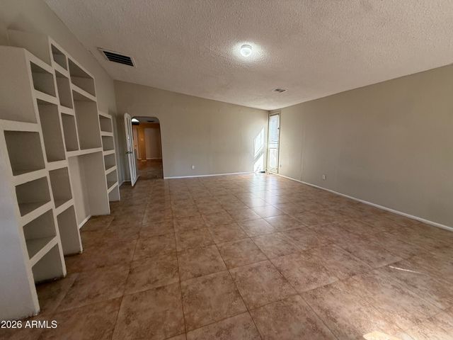 18021 N 40TH Place, Phoenix, AZ 85032
