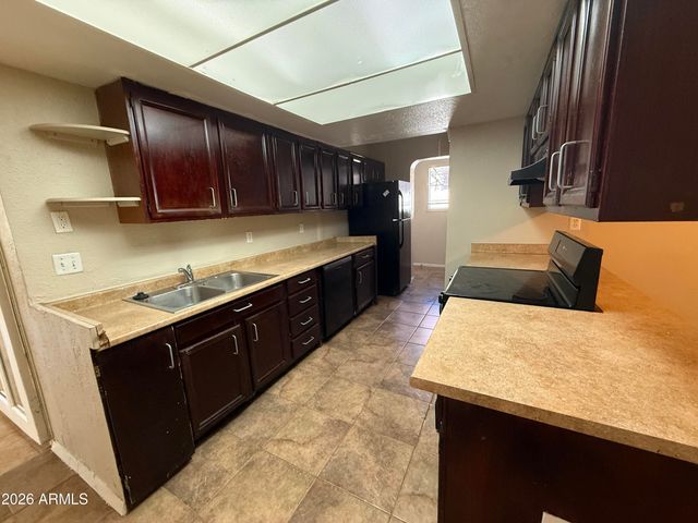 18021 N 40TH Place, Phoenix, AZ 85032