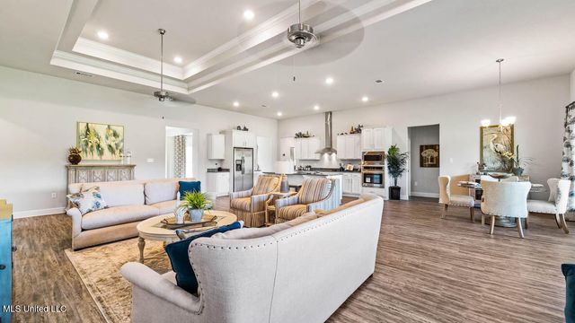 6637 Palm Pointe Drive, Ocean Springs, MS 39564