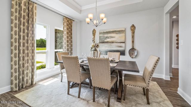 6637 Palm Pointe Drive, Ocean Springs, MS 39564