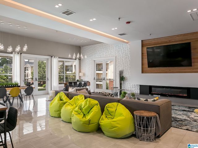 120 15th St E Apt 114, Tuscaloosa, AL 35401