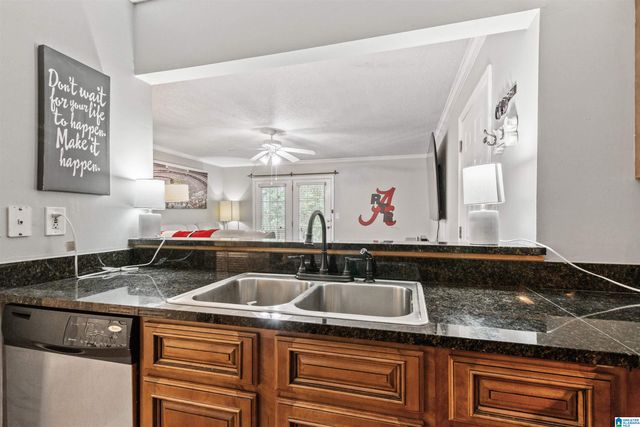 120 15th St E Apt 114, Tuscaloosa, AL 35401