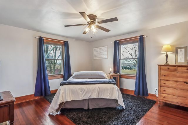527 SW Swisher View Drive, Swisher, IA 52338