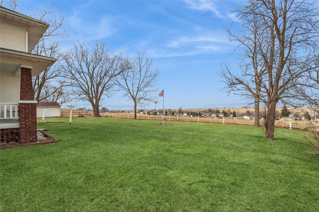 527 SW Swisher View Drive, Swisher, IA 52338