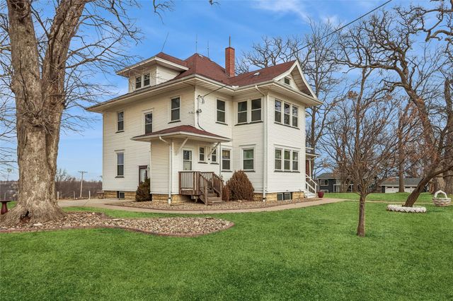 527 SW Swisher View Drive, Swisher, IA 52338