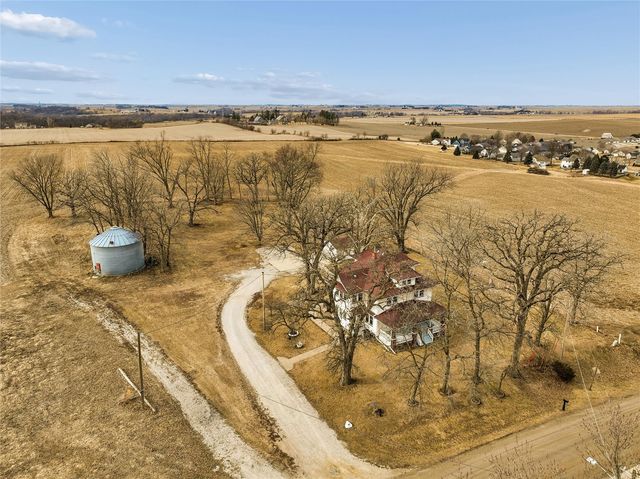 527 SW Swisher View Drive, Swisher, IA 52338