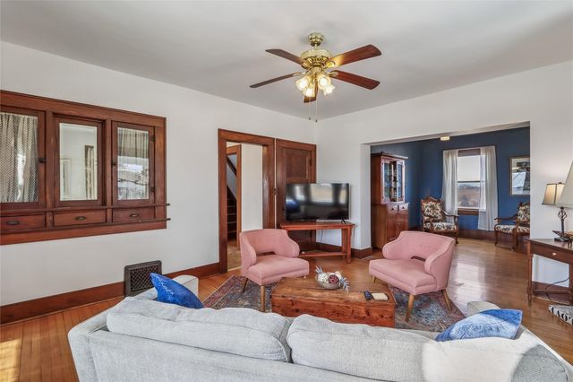 527 SW Swisher View Drive, Swisher, IA 52338