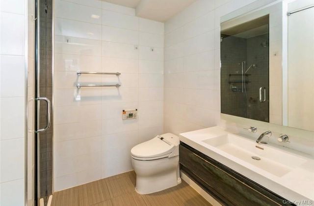 39-16 Prince Street 7E, Flushing, NY 11354