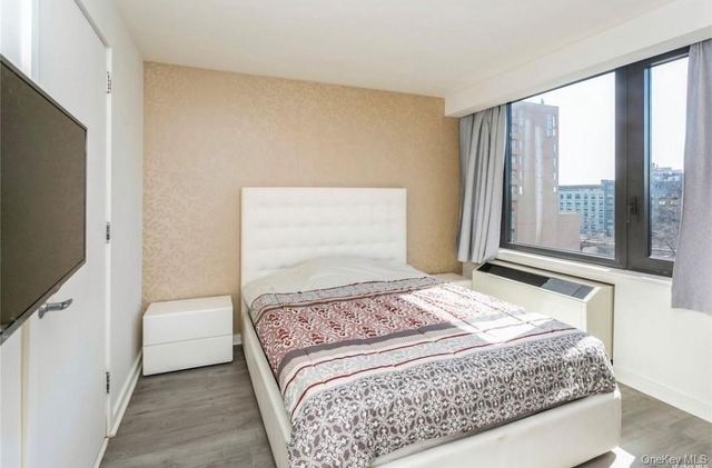 39-16 Prince Street 7E, Flushing, NY 11354